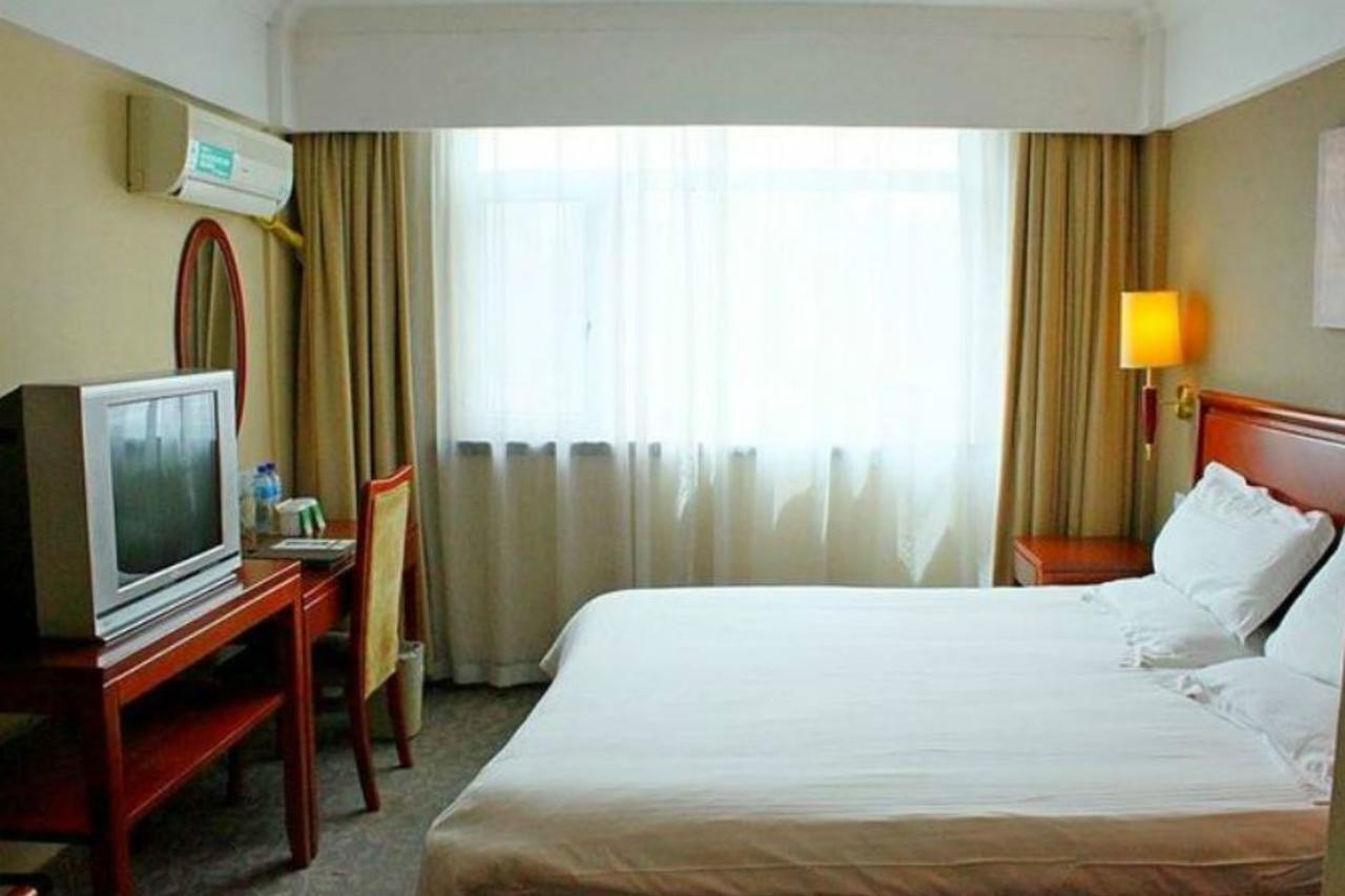 Gma Hotel Shanghai Wuning Road Zhenping Road Metro Station Exterior photo