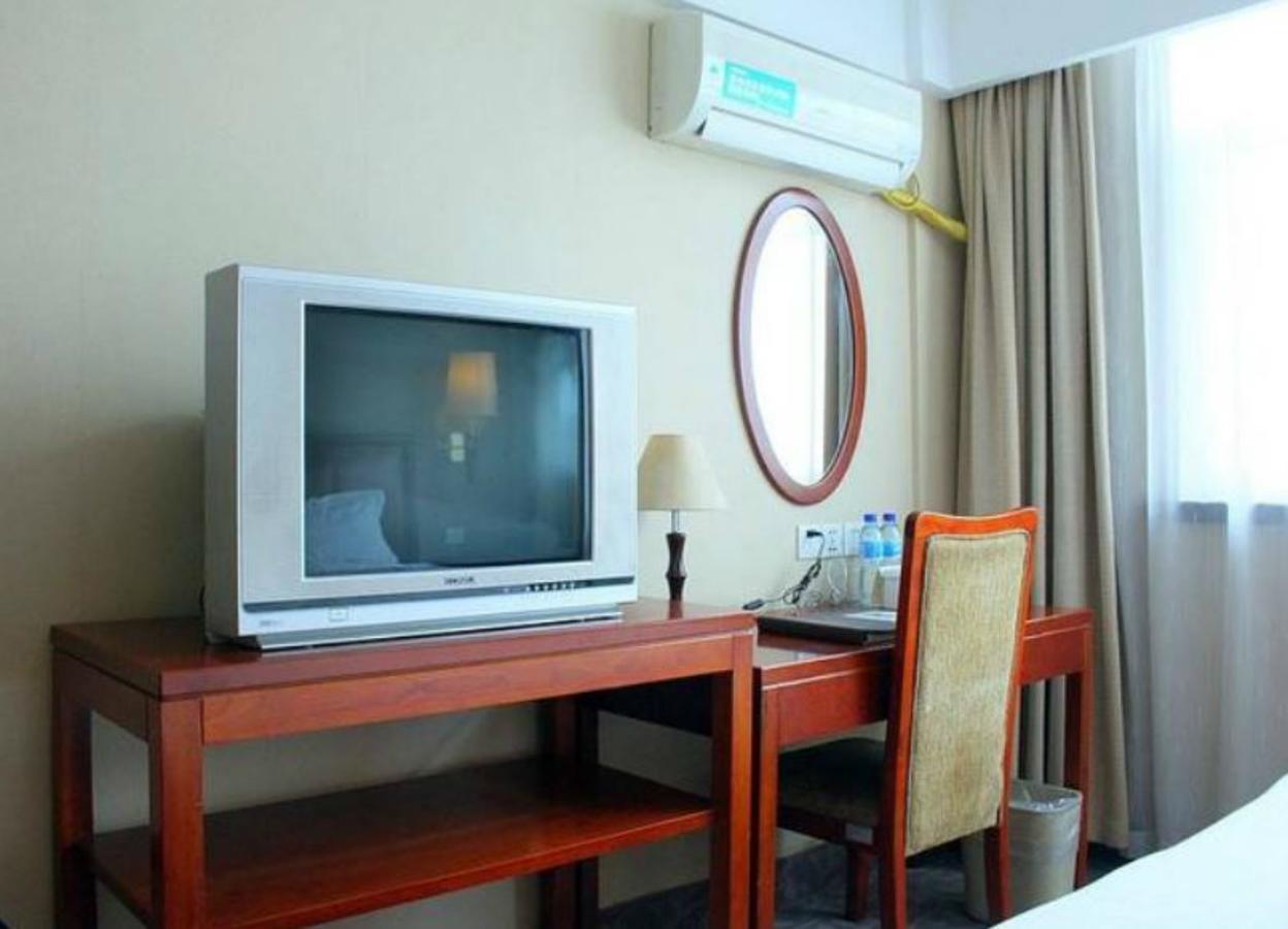 Gma Hotel Shanghai Wuning Road Zhenping Road Metro Station Exterior photo