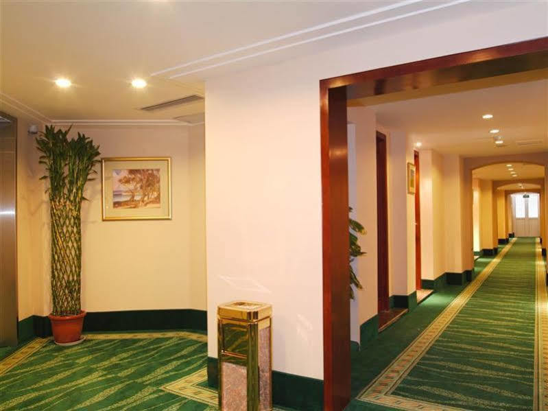 Gma Hotel Shanghai Wuning Road Zhenping Road Metro Station Exterior photo